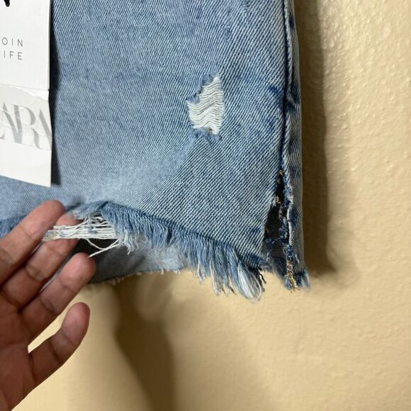 Zara Shorts Women's 10 Blue Cut Off Hi-Rise Denim NWT - Picture 3 of 11